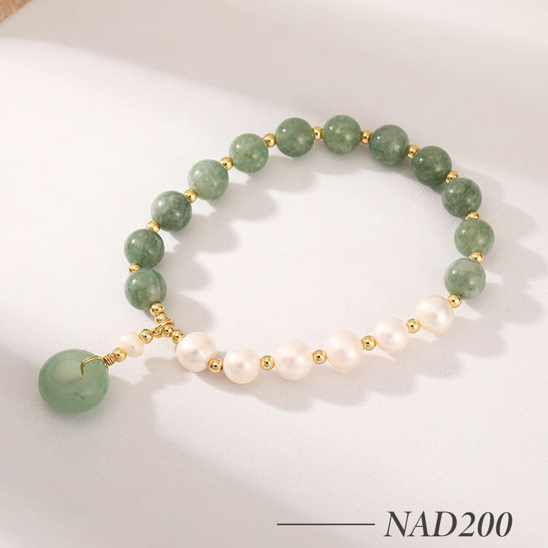 NAD200-Elegant Freshwater Pearl Bracelet with Round Gold Beads